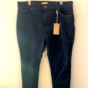 Madewell Size 34P Petite 9" Mid-Rise Skinny Jeans.